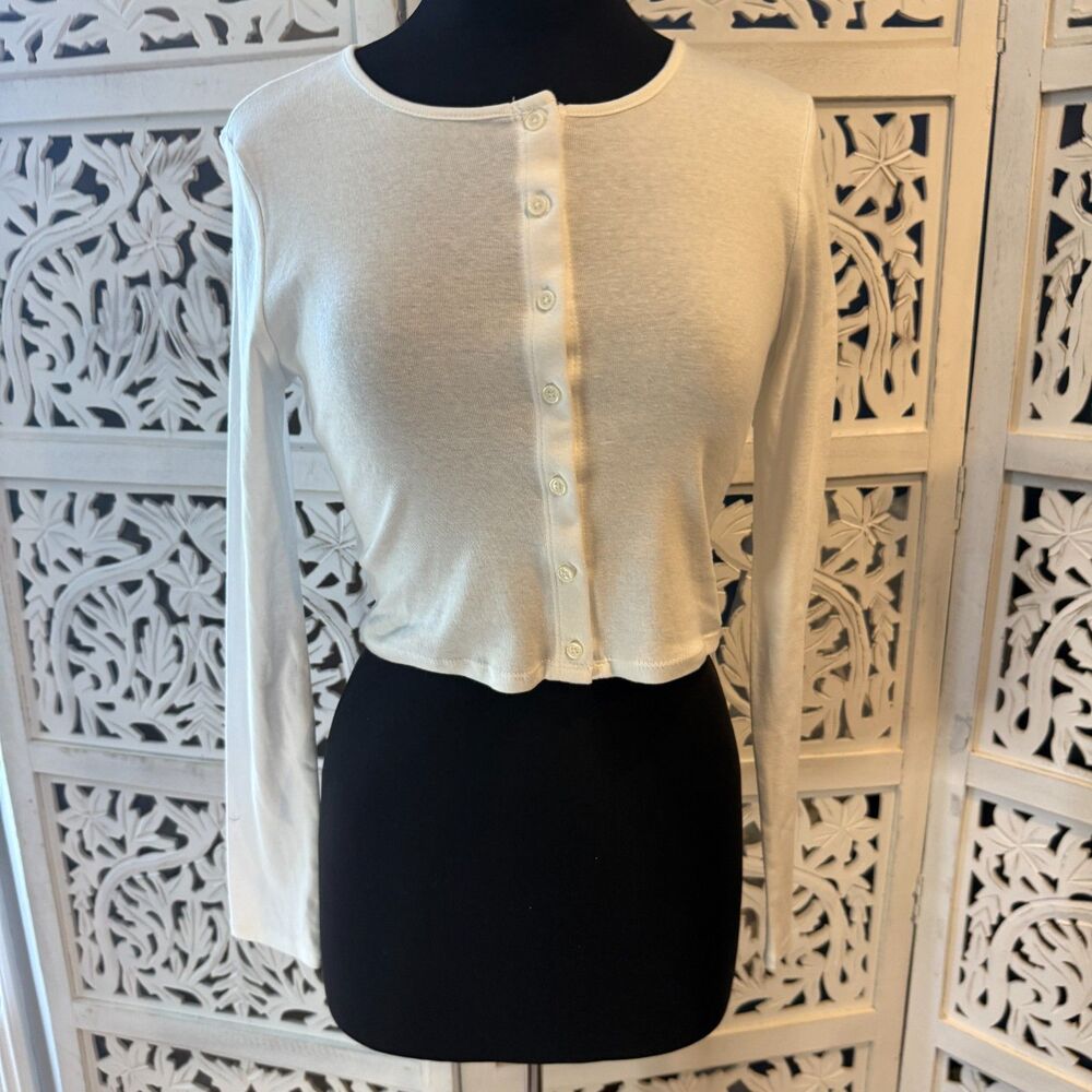 White Fable Crew Neck White Cardigan Great condition